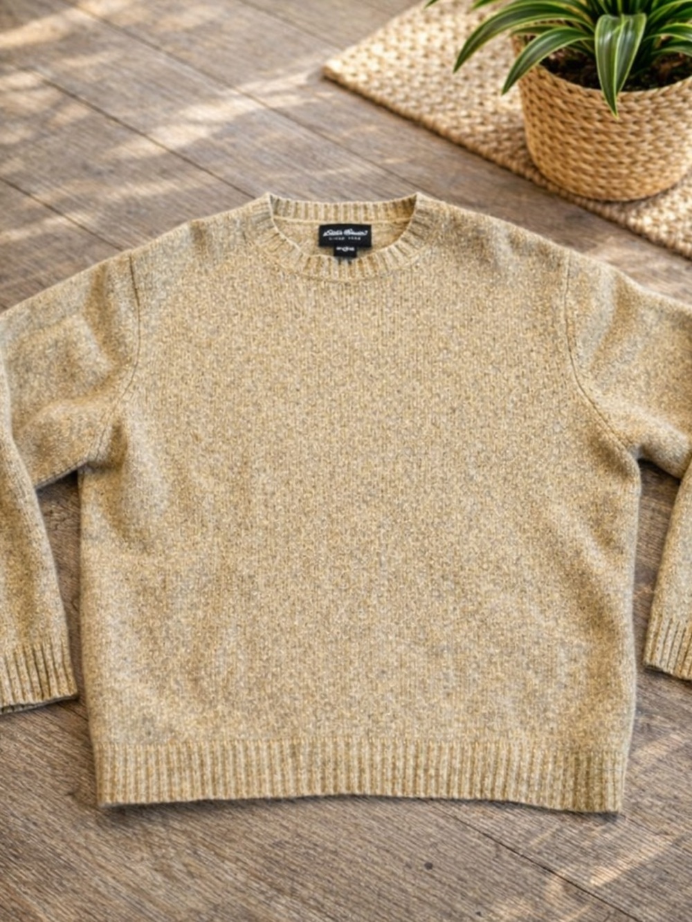 Eddie Bauer 100% Lambswool Crewneck Sweater XL Tan Cozy Classic